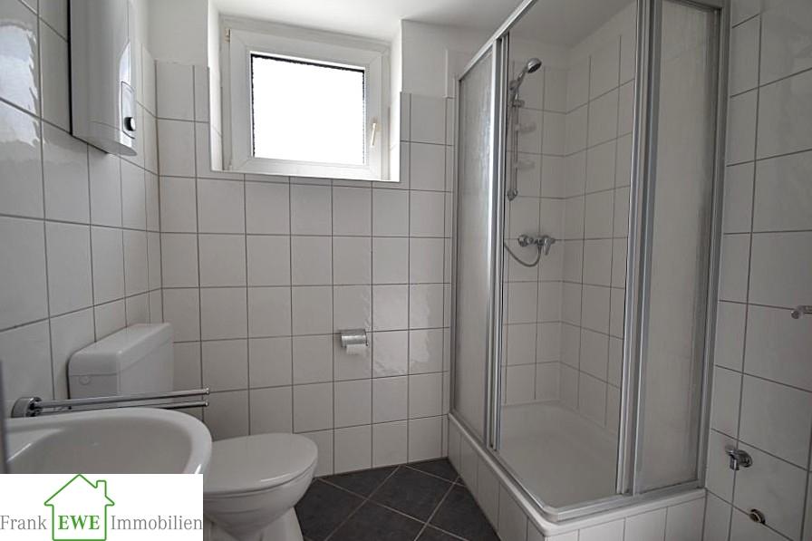Objekt Nr.458 - 40229 Eller Frisch renovierte 2 Zimmer Wohnung mit Tageslicht Duschbad und Balkon - Foto 1