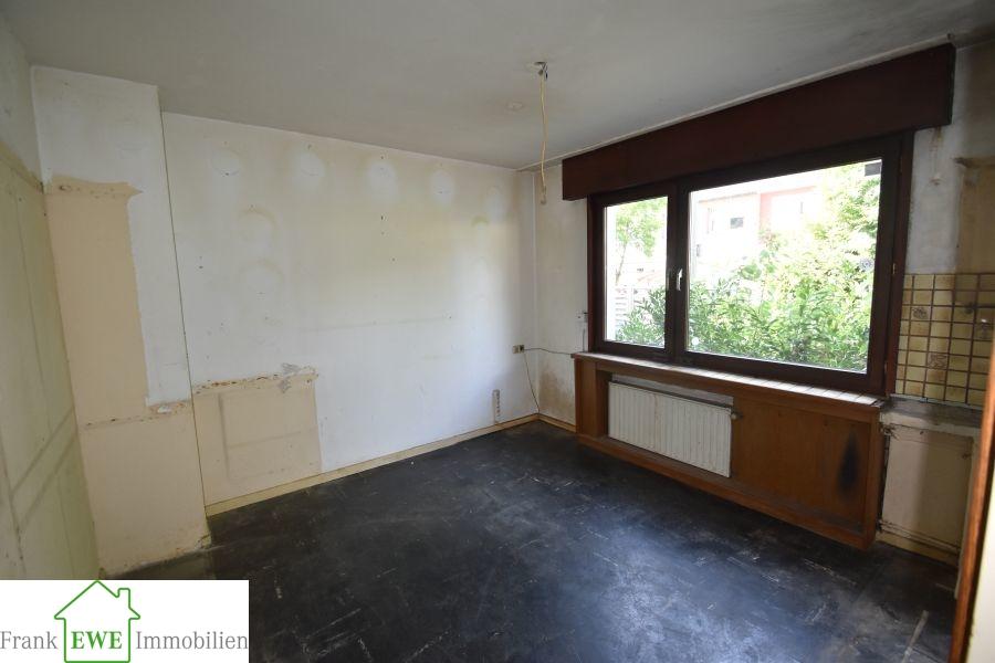 Küche, Einfamilienhaus mit Garage zum Kauf in Düsseldorf Hassels, Frank Ewe Immobilienmnakler