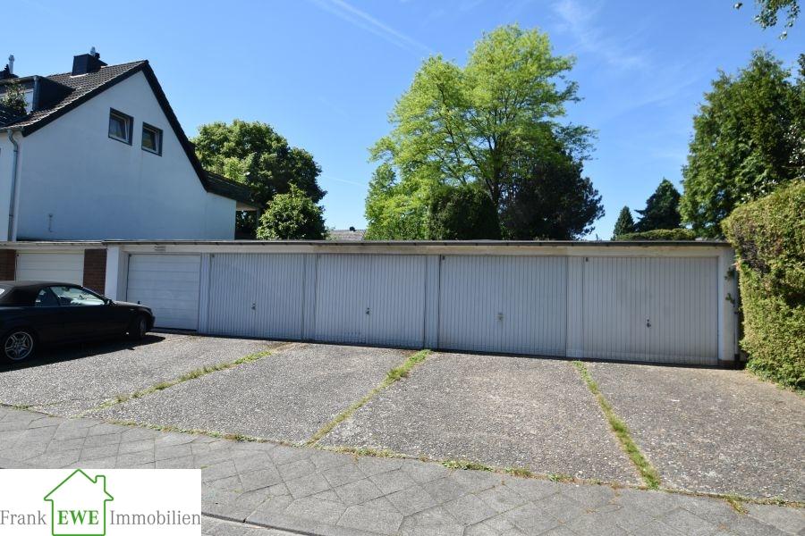 Garage Einfamilienhaus Benrath. Frank Ewe Immobilienmakler Benrath. DSC_0051