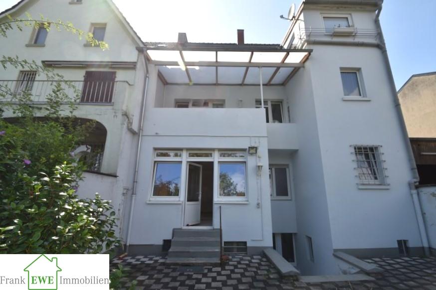 Rückseite Haus, Mehrfamilienhaus zum Kauf  in Düsseldorf Wersten, Frank Ewe Immobilienmakler Düsseldorf Hassels