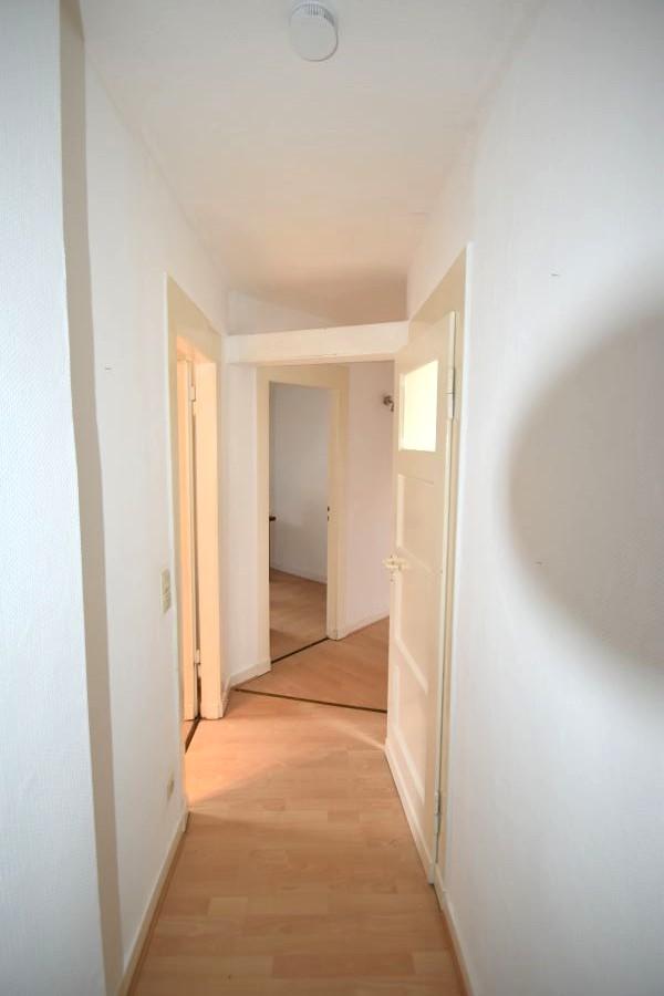 DG Ausbaureserve, Zweifamilienhaus mit Ausbaureserve, Kauf in Düsseldorf Wersten, Frank Ewe Immobilienmakler Düsseldorf