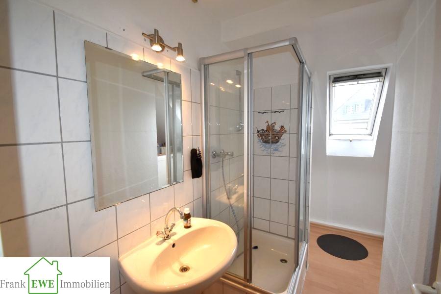 DG Ausbaureserve, Zweifamilienhaus mit Ausbaureserve, Kauf in Düsseldorf Wersten, Frank Ewe Immobilienmakler Düsseldorf