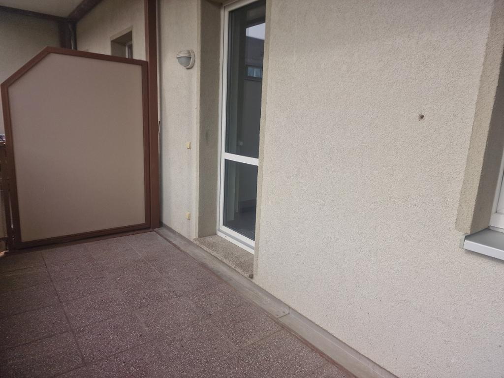 helle 1 Raum Wohnung mit Balkon - Photo 4