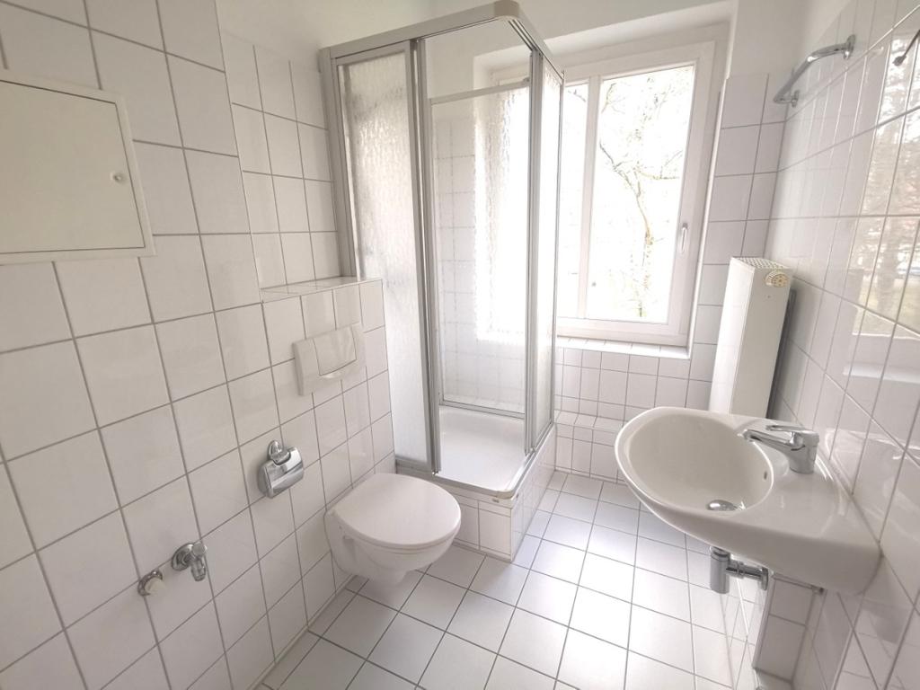 2 Raum mit Balkon in ruhiger Lage zum Einzug bereit - Photo 5