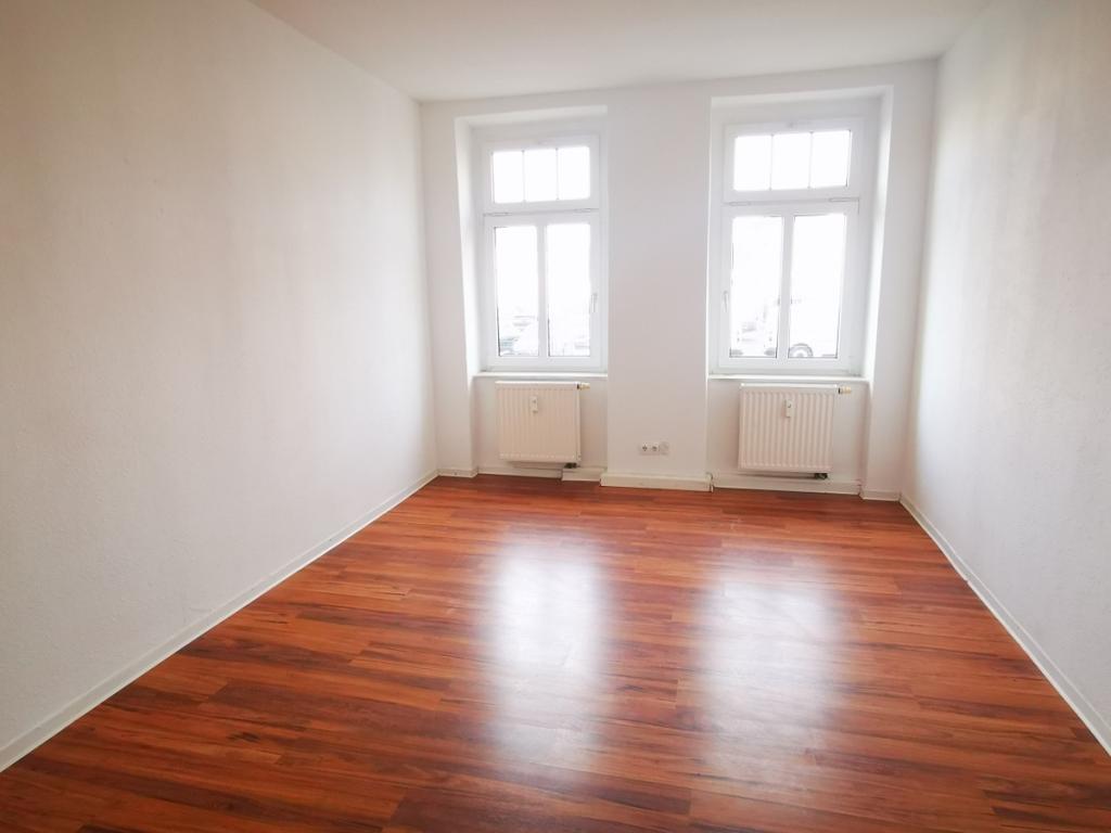 Charmante 4-Zimmer-Wohnung mit Balkon in Chemnitz - Foto 2