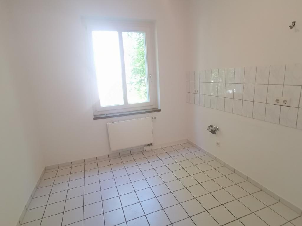 WG geeignet auf Wunsch mit EBK,- 2 Raum-frisch renoviert und zum Einzug bereit - Photo 1
