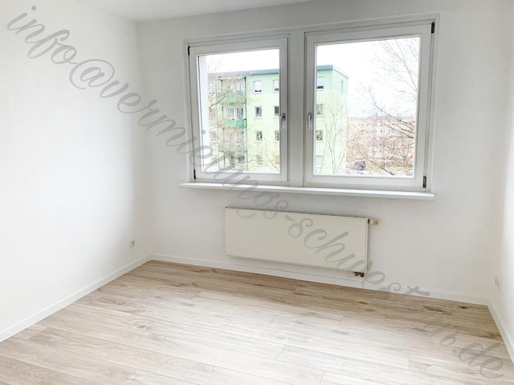 5 Raum Wohnung mit Balkon in Gablenz, Nähe Versorgungszentrum - Photo 1