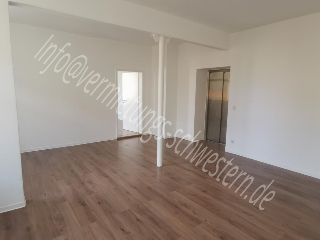 5- Zimmer mit EBK und viel Platz zum Leben in zentraler Lage von Chemnitz - Photo 3