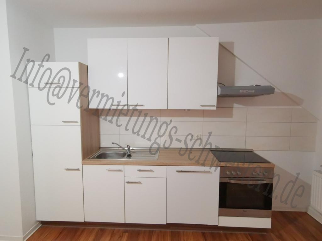 EBK!!! besondere 3 Zimmer Whg, große Küche und viel Platz zum Leben in zentraler Lage von Chemnitz - Foto 2