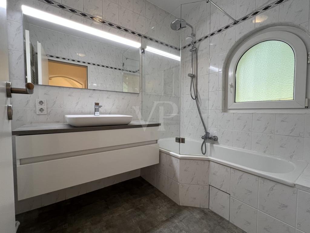 Badezimmer EG