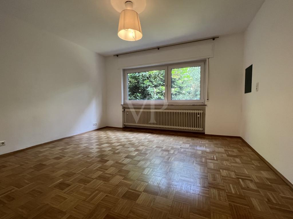 Schlafzimmer II EG
