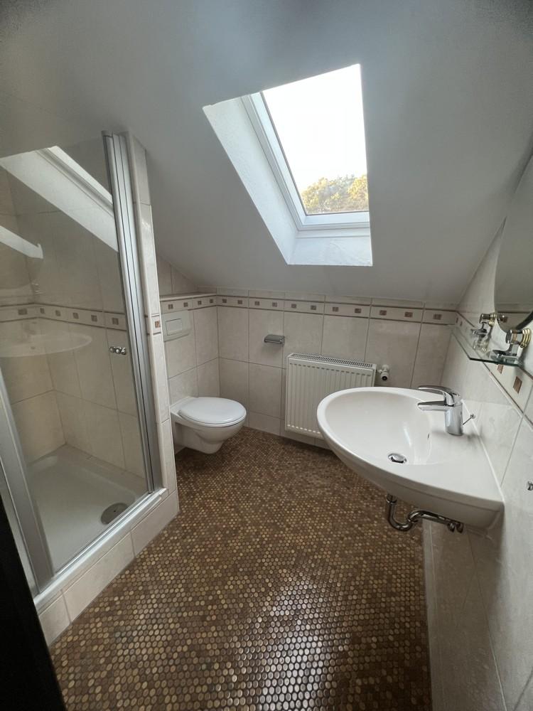 Badezimmer DG