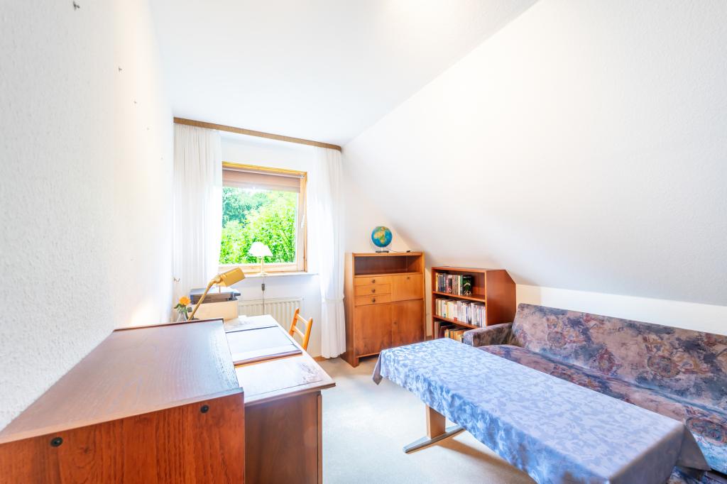 Zimmer 2 OG