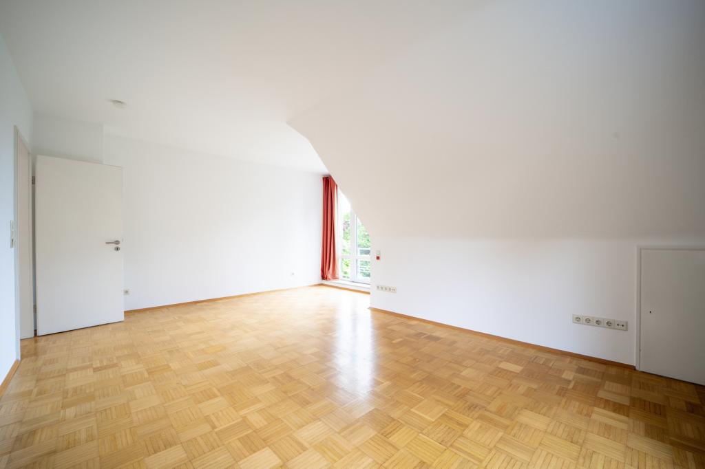 Schlafzimmer 1, OG
