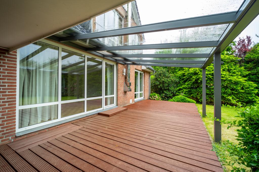 Überdachte Terrasse