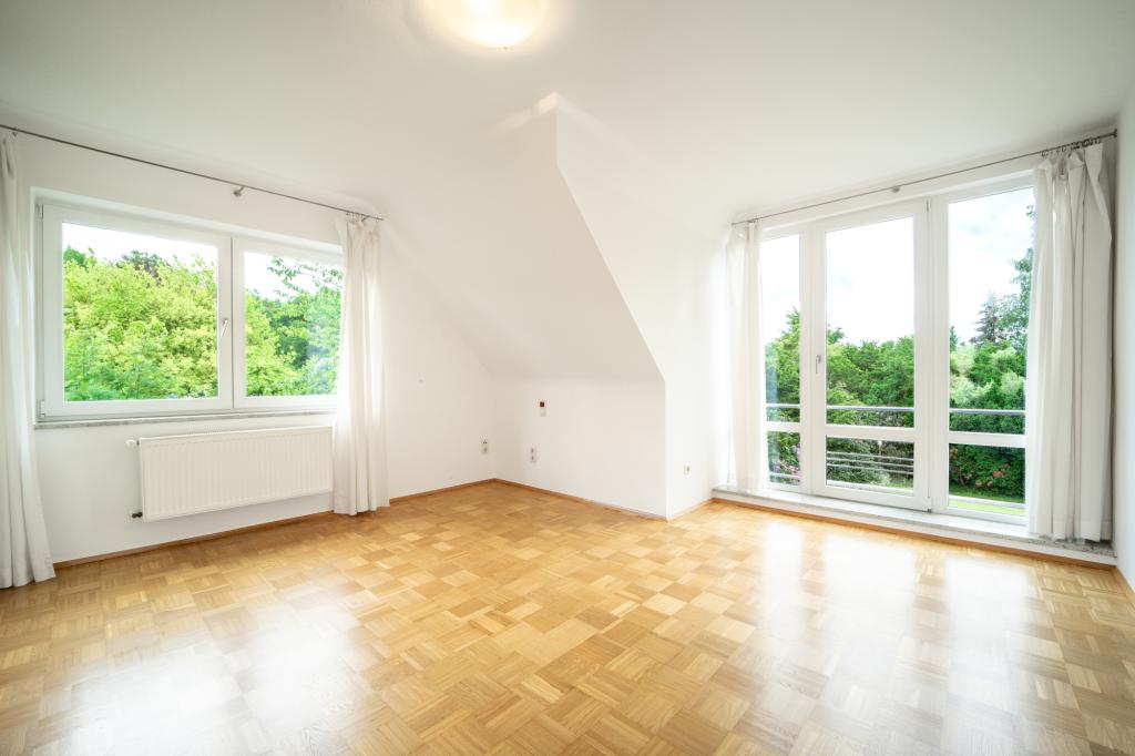 Schlafzimmer 2, OG