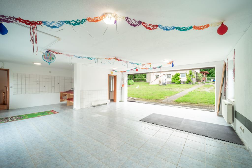 Nebengebäude für Sport und Freizeit