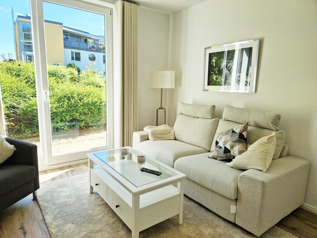 Nur 150 Meter bis zum Strand - Exklusiv möblierte Maisonettewohnung mit traumhaften Ostseeblick - Photo 3