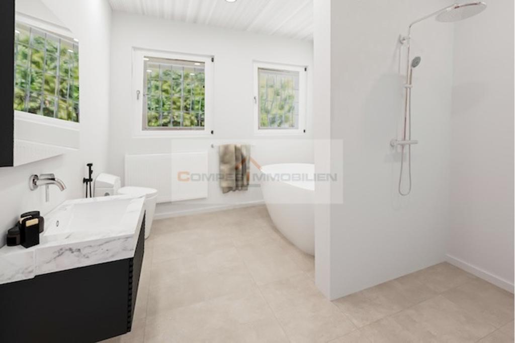 Badezimmer gestaged - Einfamilienhaus in Sankt Augustin-Hangelar zu verkaufen