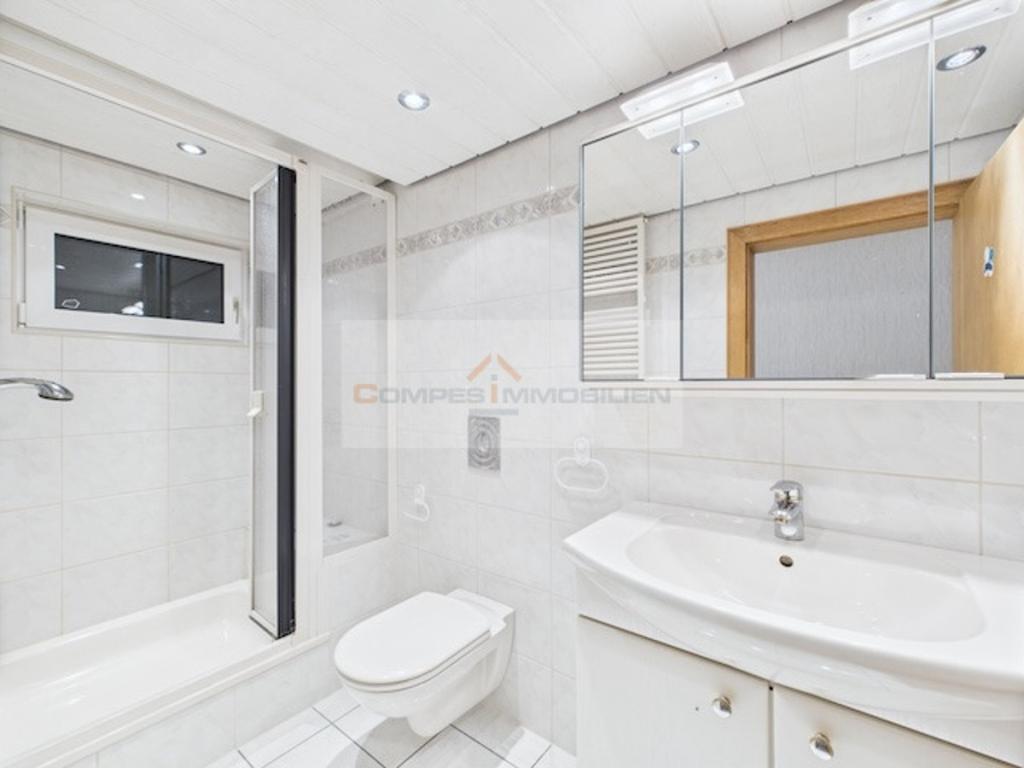 Badezimmer UG - Einfamilienhaus in Sankt Augustin-Hangelar zu verkaufen