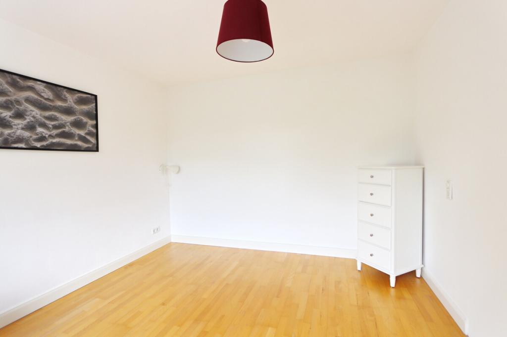 Attraktive 3-Zimmer-Wohnung mit Balkon – ideal für Wohnen auf Zeit in Hamburg-Bramfeld - Photo 3
