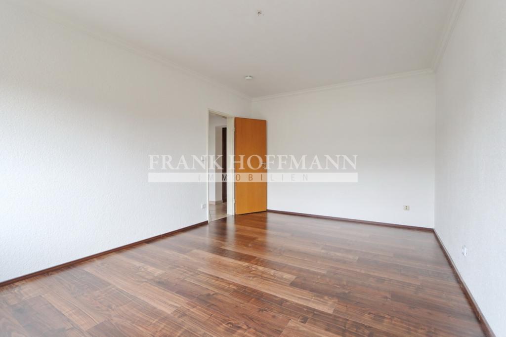 Schlafzimmer (2)
