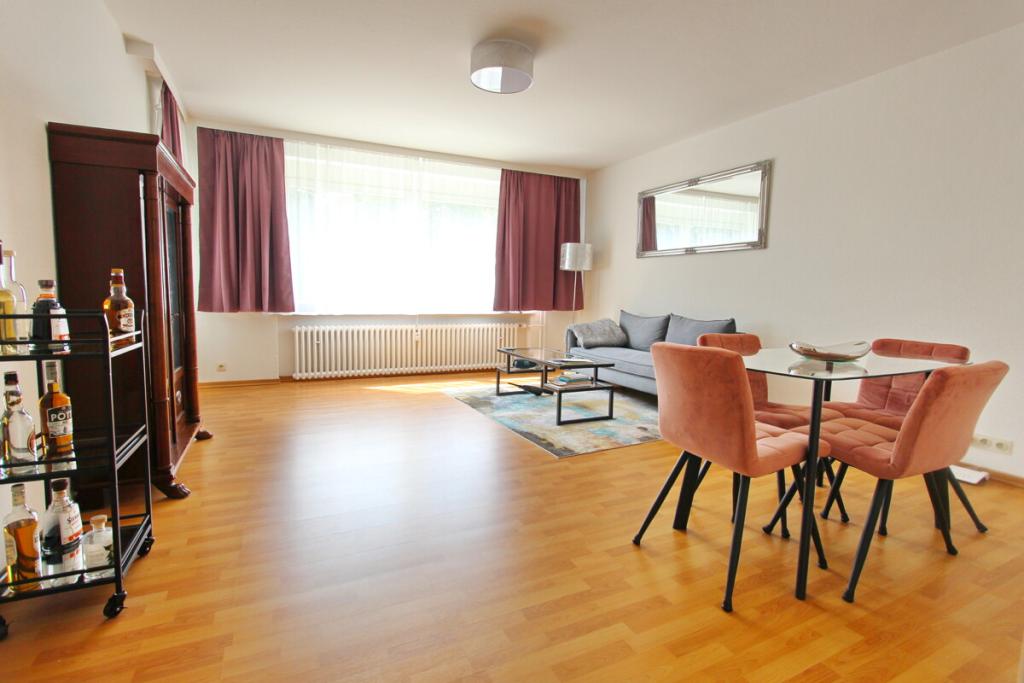 Charmante 2,5-Zimmer-Wohnung in ruhiger Lage von Hamburg-Meiendorf mit Loggia & Stellplatz - Photo 1