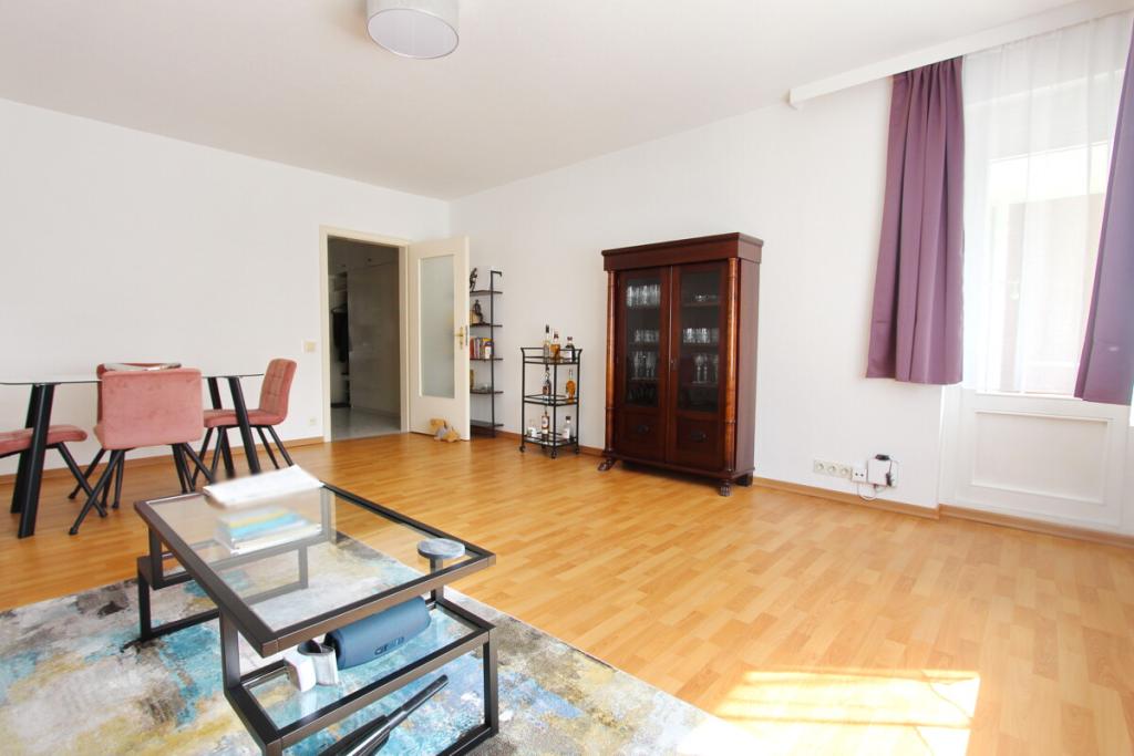 Charmante 2,5-Zimmer-Wohnung in ruhiger Lage von Hamburg-Meiendorf mit Loggia & Stellplatz - Photo 3