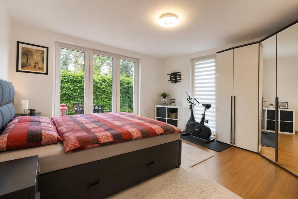 Modernes Wohnen auf höchstem Niveau – großzügige 3-Zi.Whg. mit zwei Terrassen in Hamburg Rahlstedt. - Photo 5