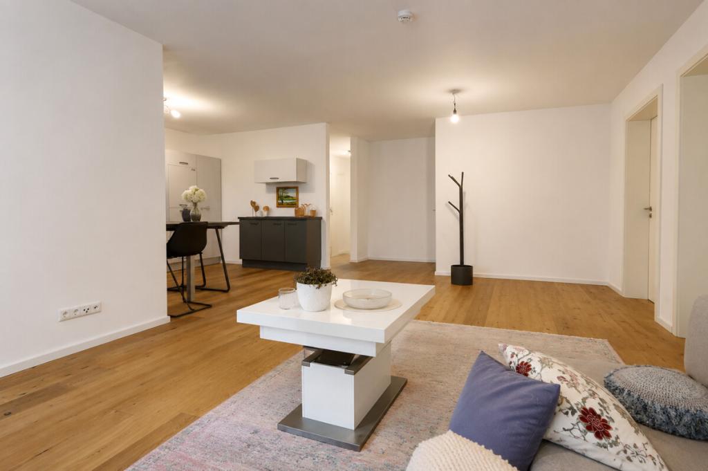 Modernes Wohnen auf höchstem Niveau – großzügige 3-Zi.Whg. mit zwei Terrassen in Hamburg Rahlstedt. - Photo 1