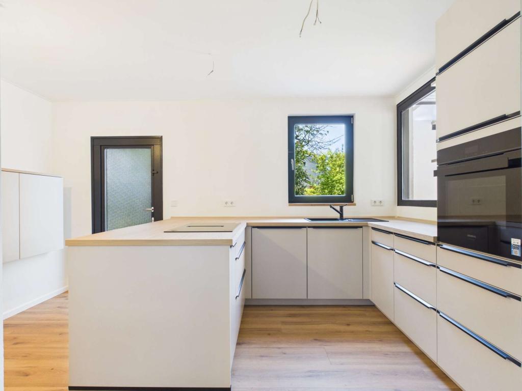 Poppenbütteler Unikat! Sanierter Bungalow mit Wohnkeller zur Miete - Photo 3