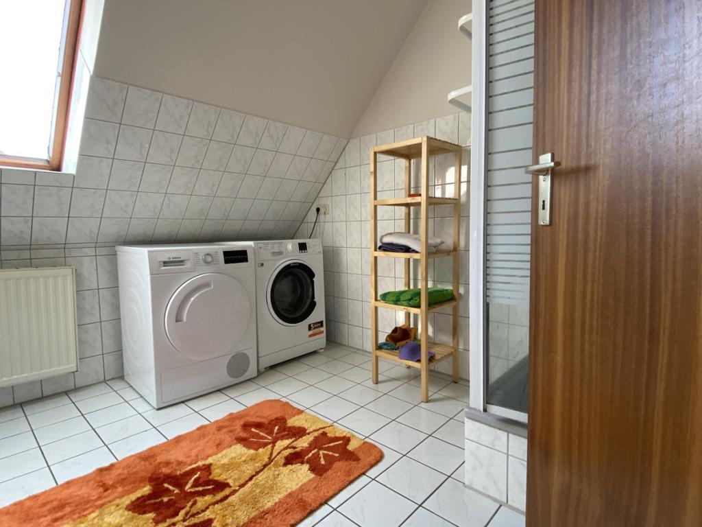Bad Wohnung 1 im Dachgeschoss