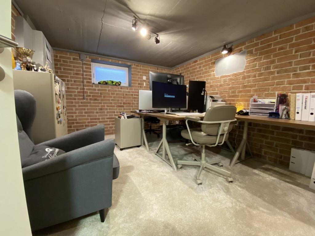 Büro/Arbeitsraum Keller