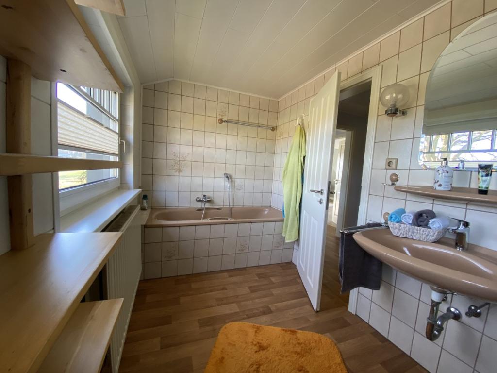 Bad Dachgeschoss