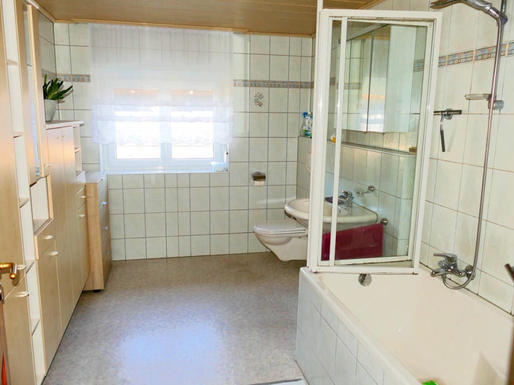 Badezimmer EG
