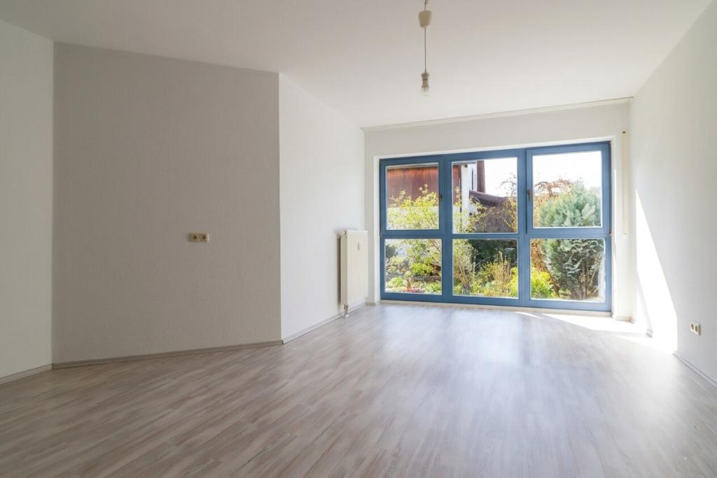 Helle 2-Zimmer-Wohnung mit Terrasse und großzügigem Grundriss - Photo 2