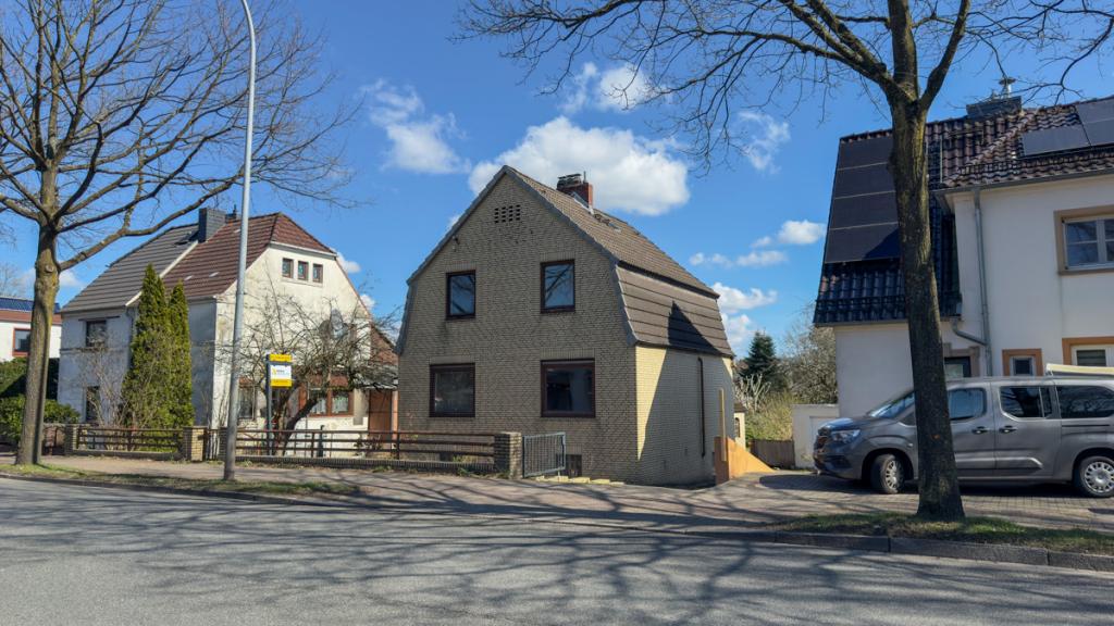 Straßenansicht