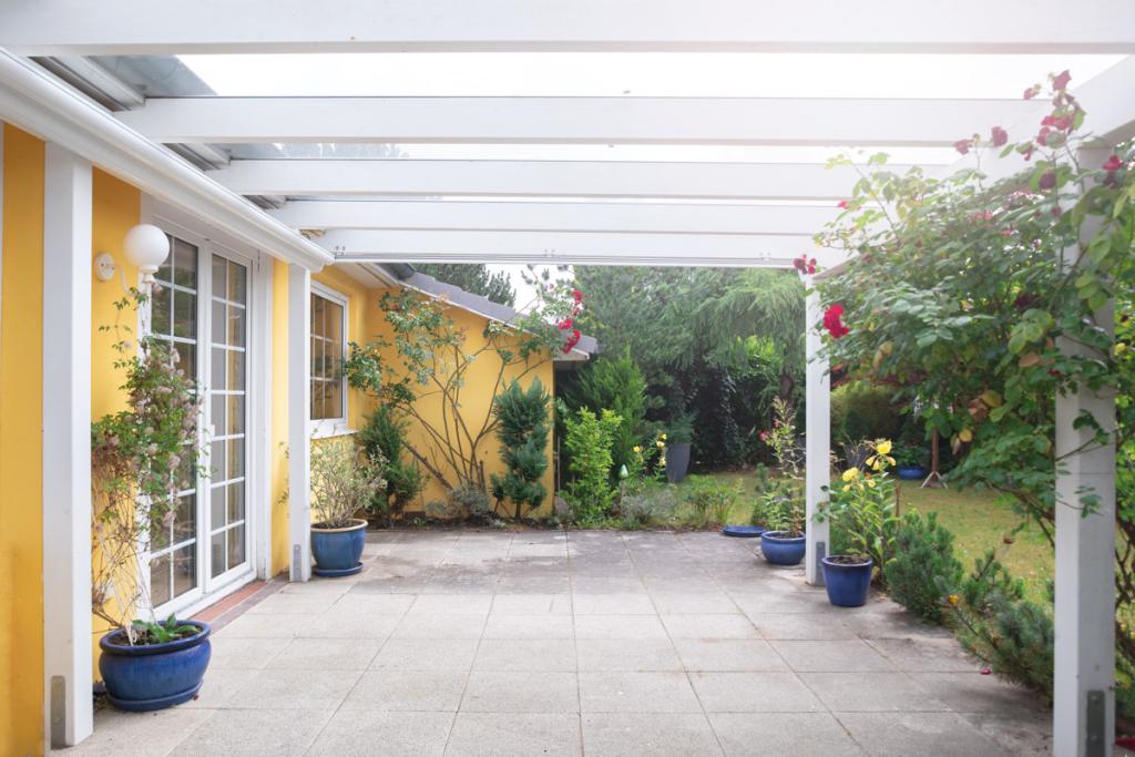 Terrassenblick auf den Anbau