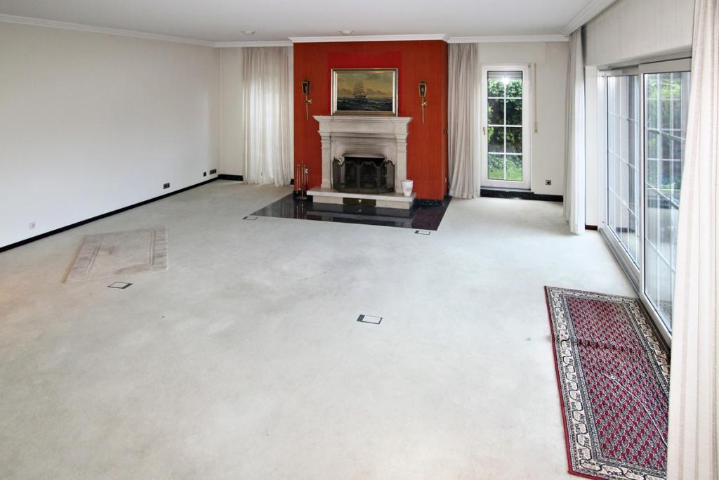 12 - Wohnzimmer