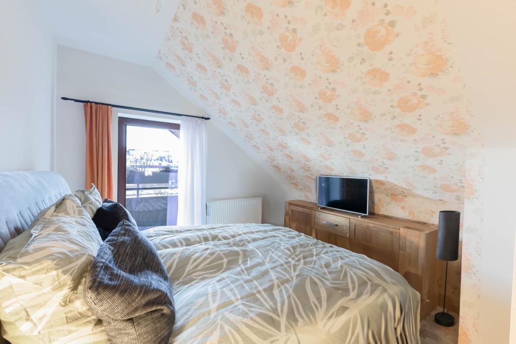 5 Schlafzimmer Hauptwohnung 1.OG