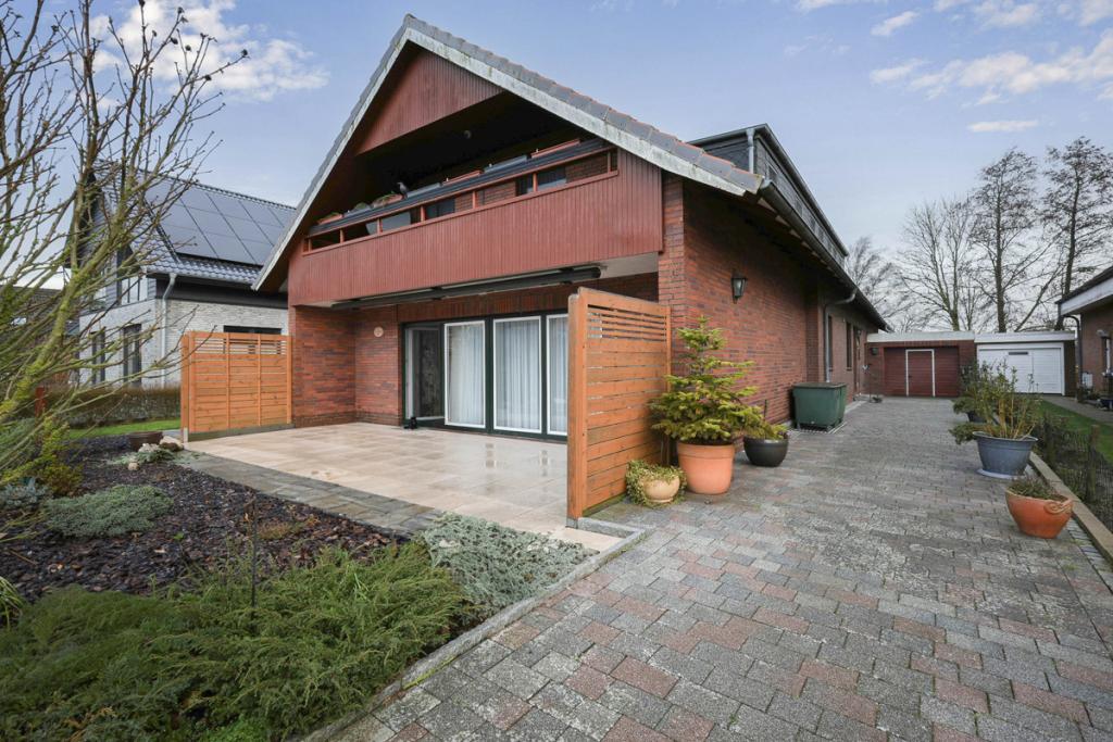 25 Hausansicht Hauptwohnung