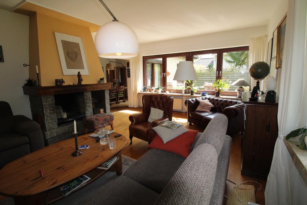 10 - Wohnzimmer