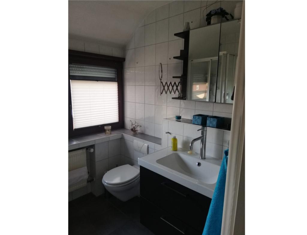 Badezimmer 1. OG - 3