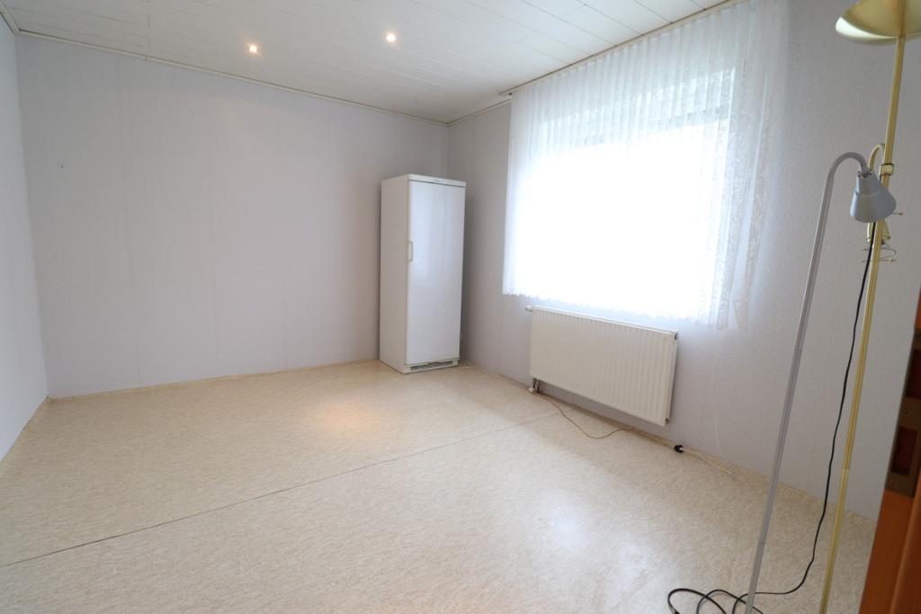 Zimmer 1 (z.B. Büro) EG