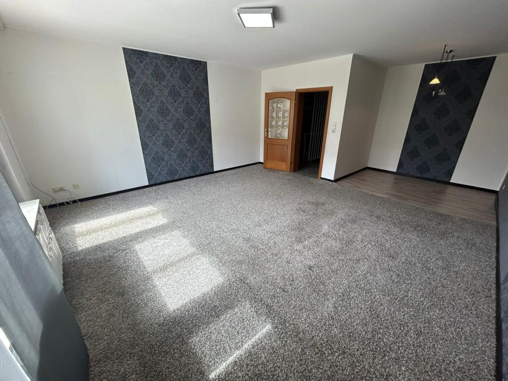 Wohnzimmer mit Essecke