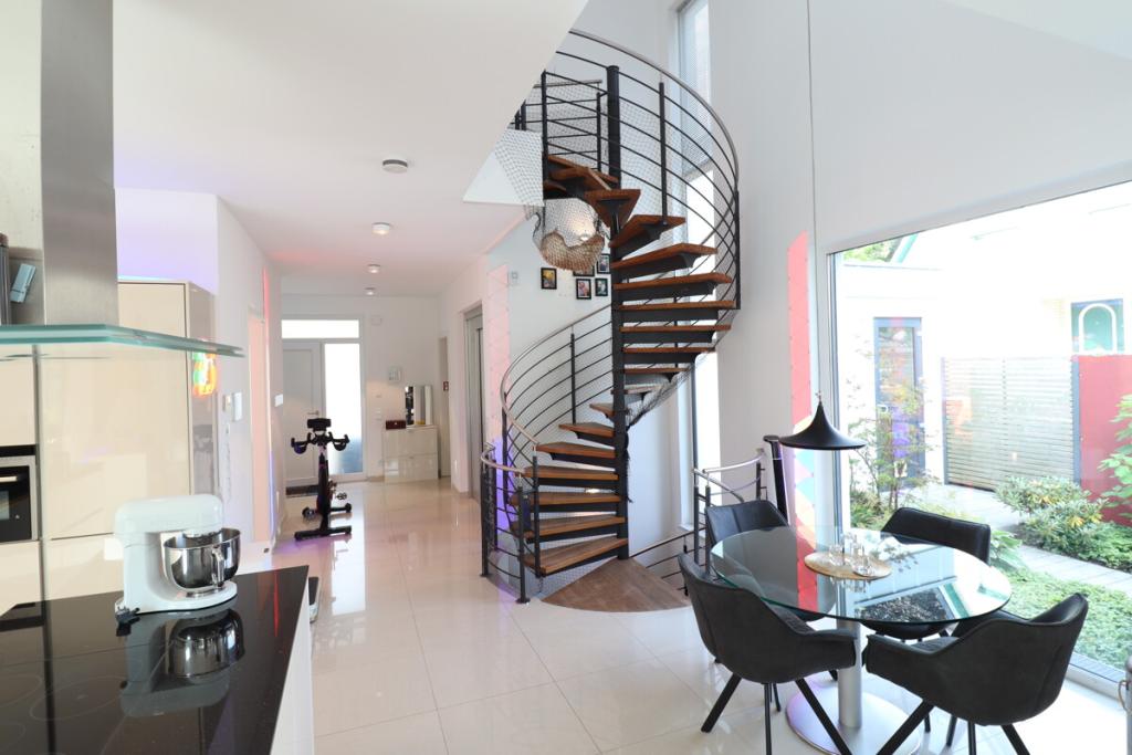 Flur mit Treppe