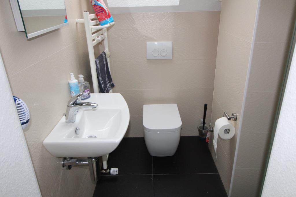 9 - Gäste-WC