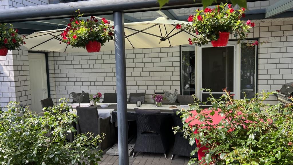 Überdachte Terrasse am Wohnbereich