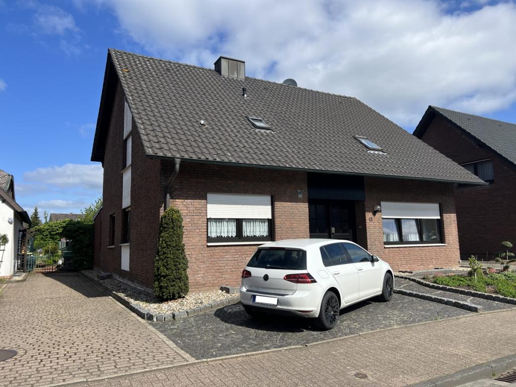 Straßenansicht