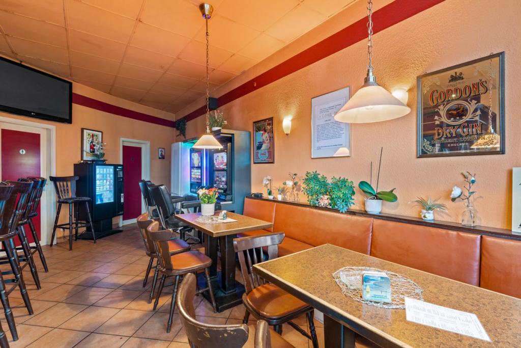 Als Bar genutzte Gewerbeeinheit